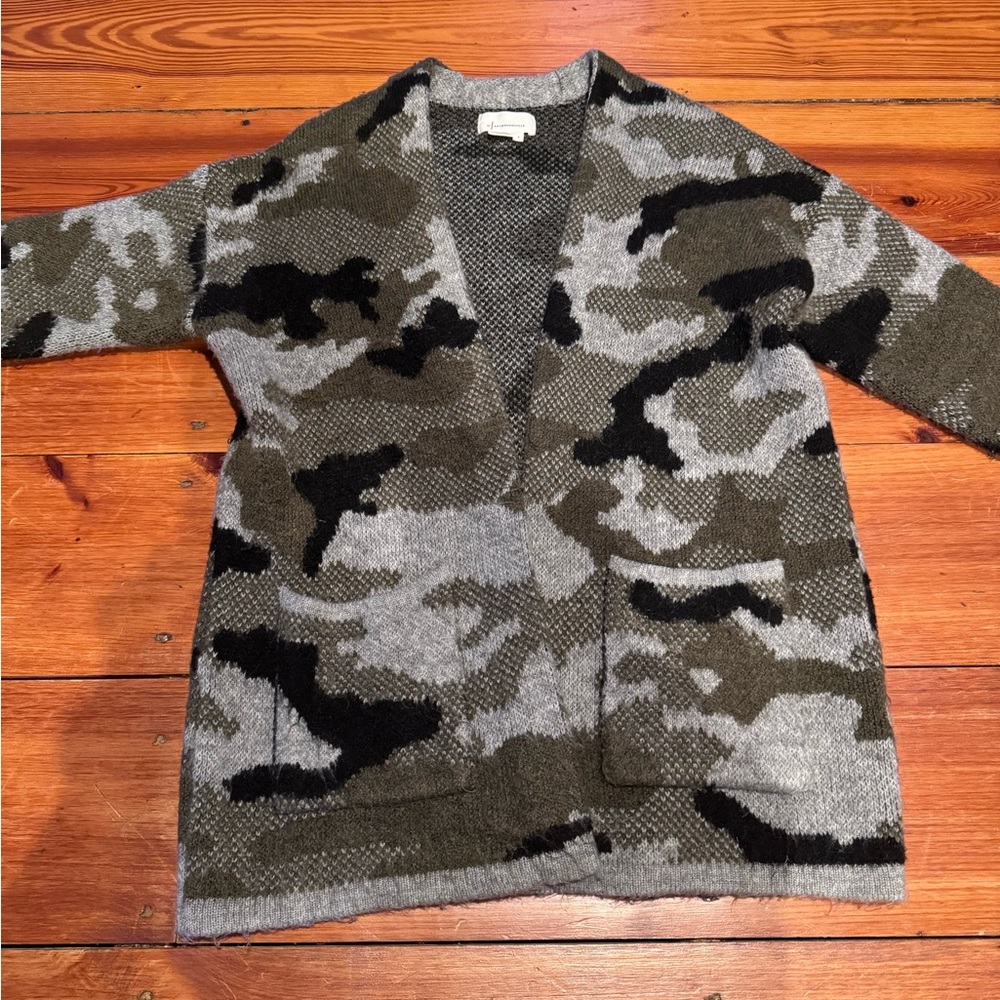 Women’s Anthropologie CAMO cardigan sweater size S